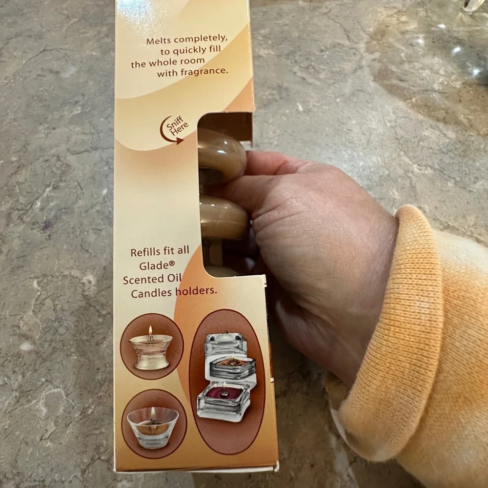 Glade Cinnamon Gingerbread Scented Oil Candles 3 Refills Limited Edition 1.5oz